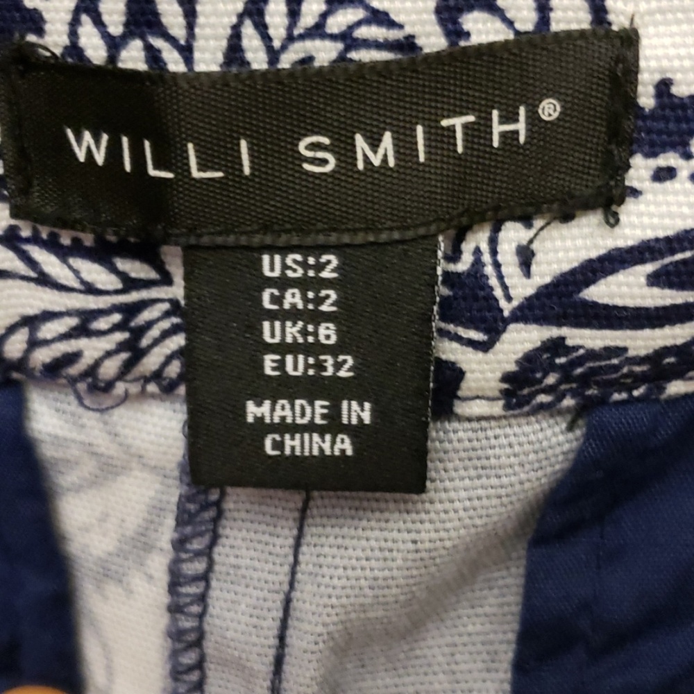 Willie Smith Blue Coral Dressy Shorts  Size 2 - Picture 4 of 8
